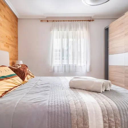 Blooming Apartment Elche